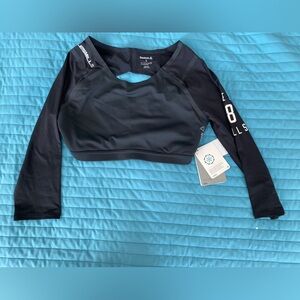 Reebok top